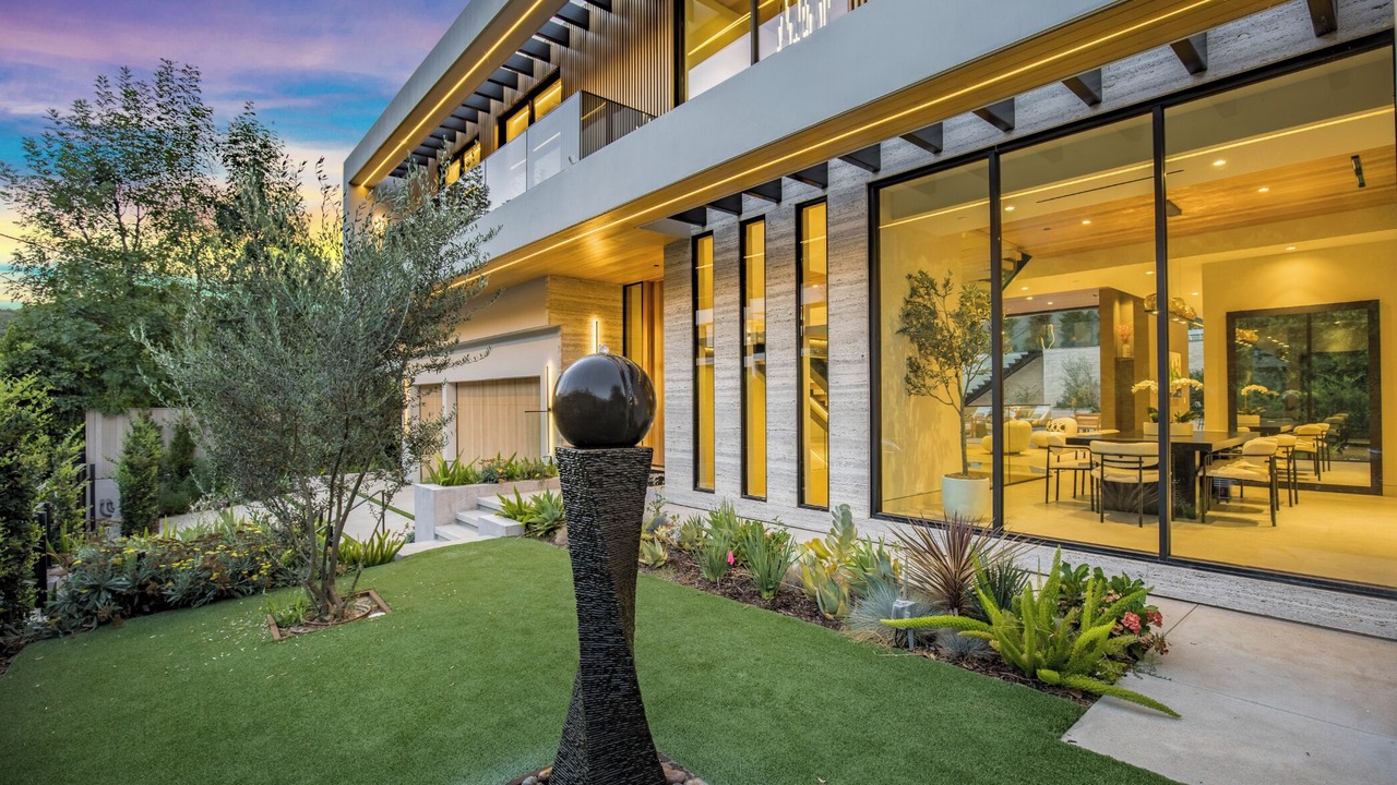 Photo of Outdoor in Beverly Hills