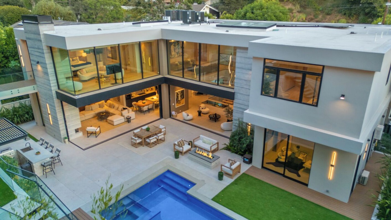 Photo of Outdoor in Beverly Hills