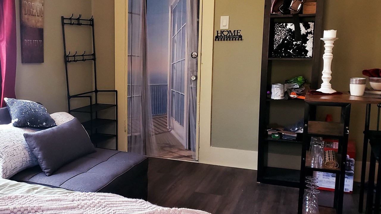 Photo of Bedroom in Alamitos Beach
