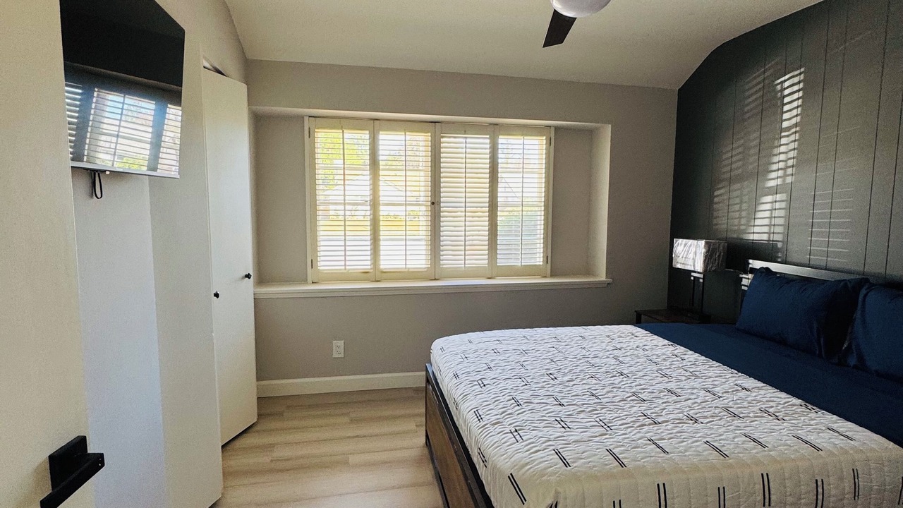 Photo of Bedroom in Canoga Park