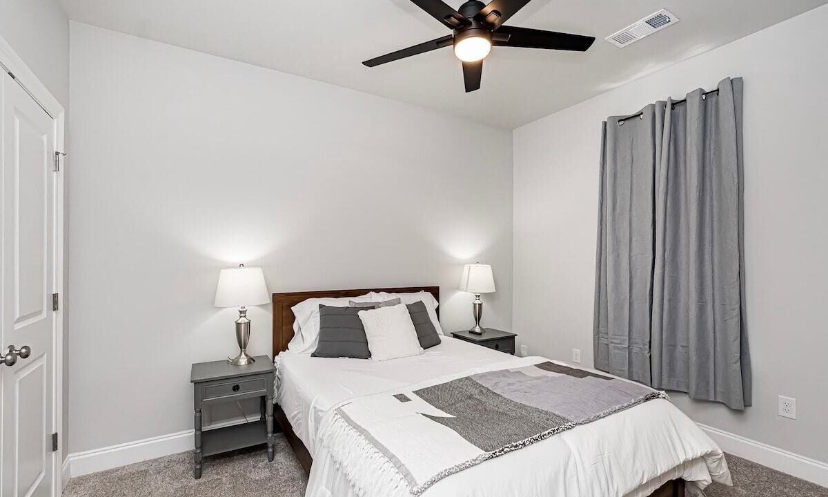Photo of Bedroom in Highlands - Perkins