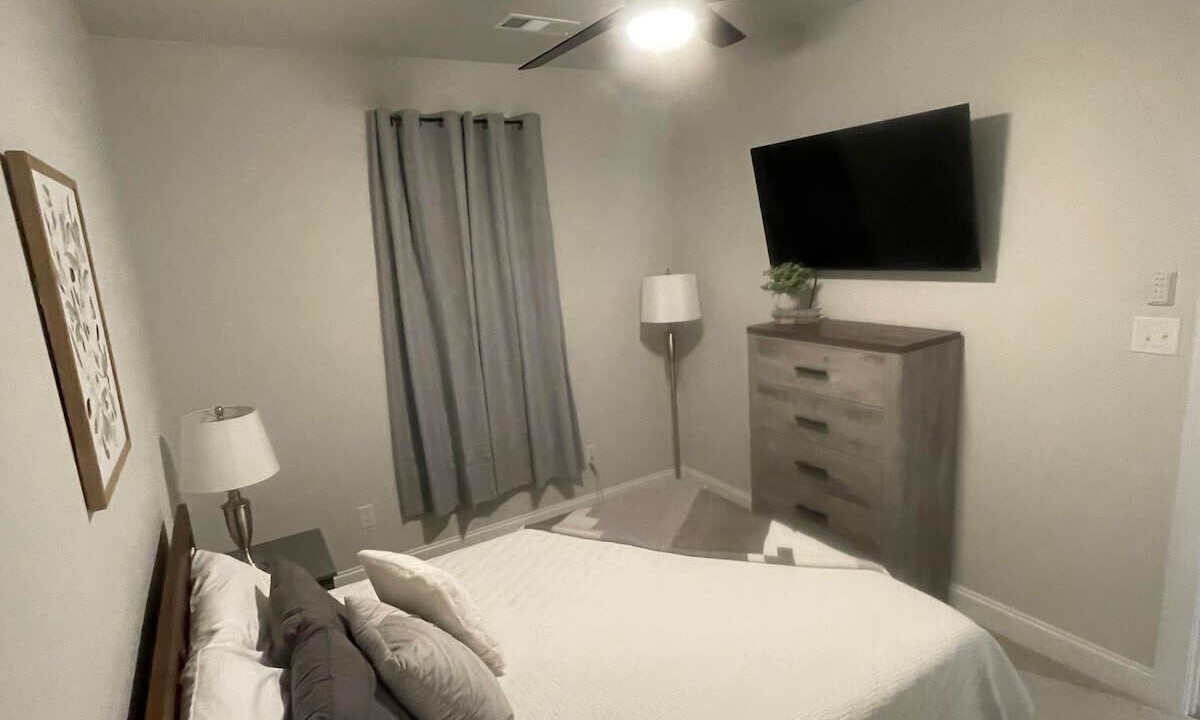 Photo of Bedroom in Highlands - Perkins