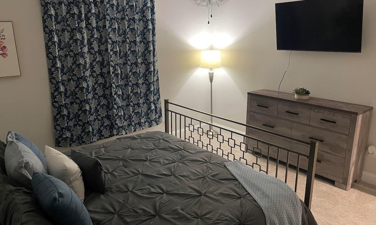 Photo of Bedroom in Highlands - Perkins