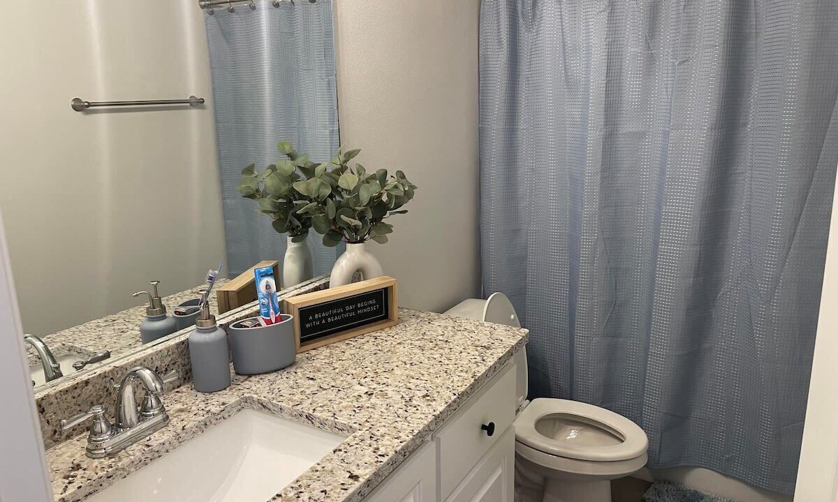 Photo of Bathroom in Highlands - Perkins