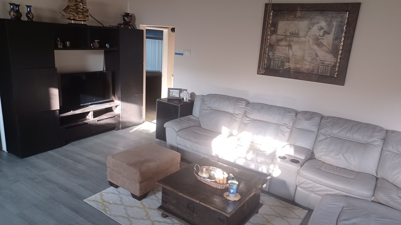 Photo of Livingroom in Lomita