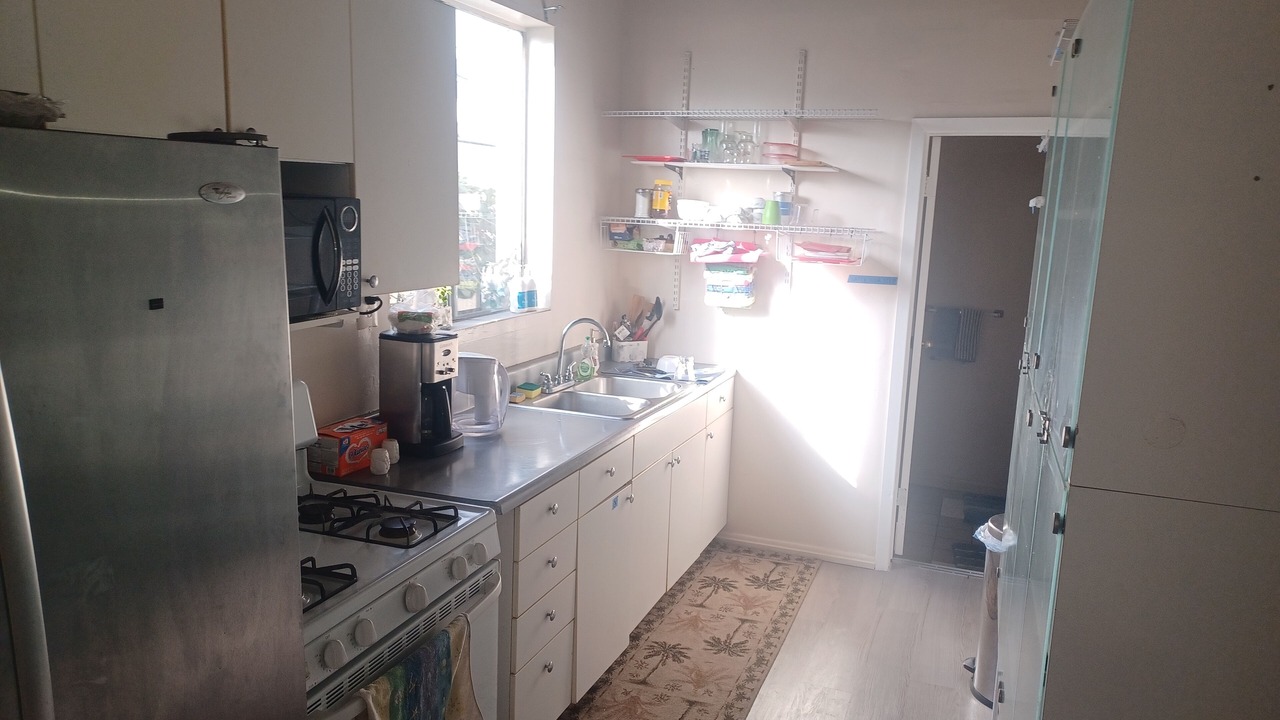 Photo of Kitchen in Lomita