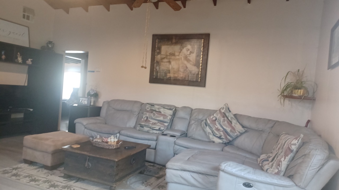 Photo of Livingroom in Lomita