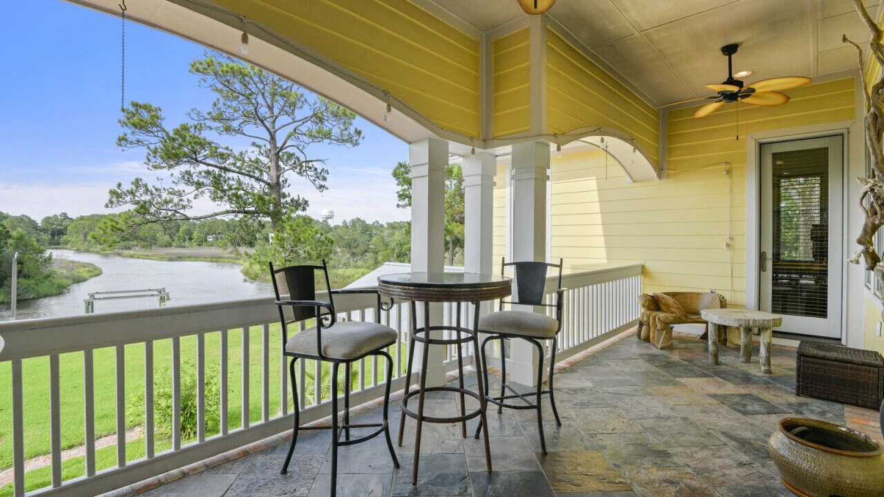 Photo of Patio Balcony in Gulf Park Estates