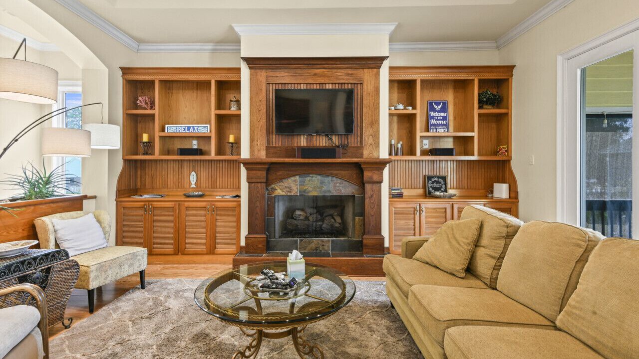 Photo of Livingroom in Gulf Park Estates