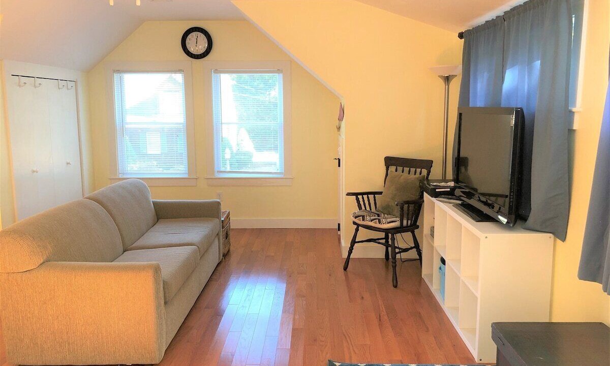 Photo of Livingroom in Brewster