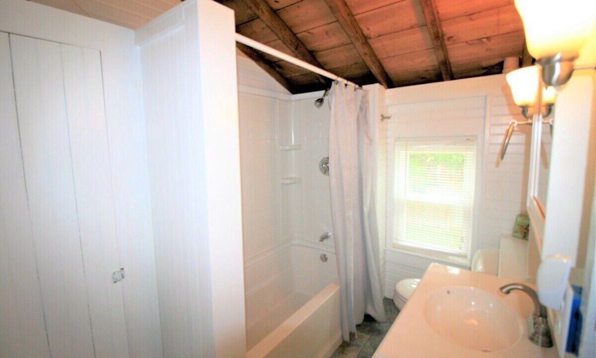 Photo of Bathroom in Brewster