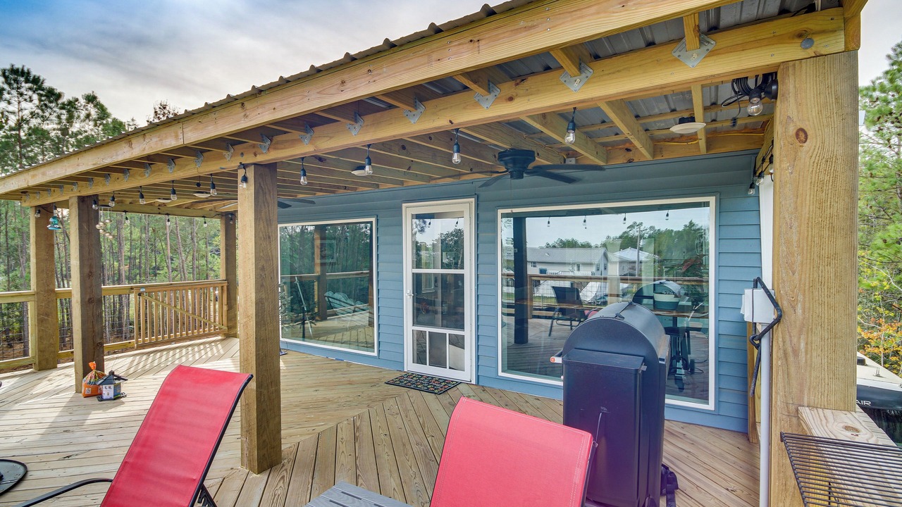 Photo of Patio Balcony in Shoreline Park