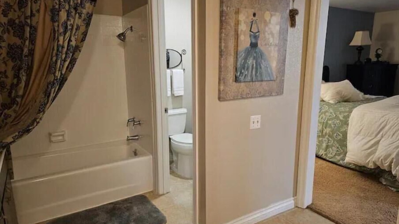 Photo of Bathroom in Ventura