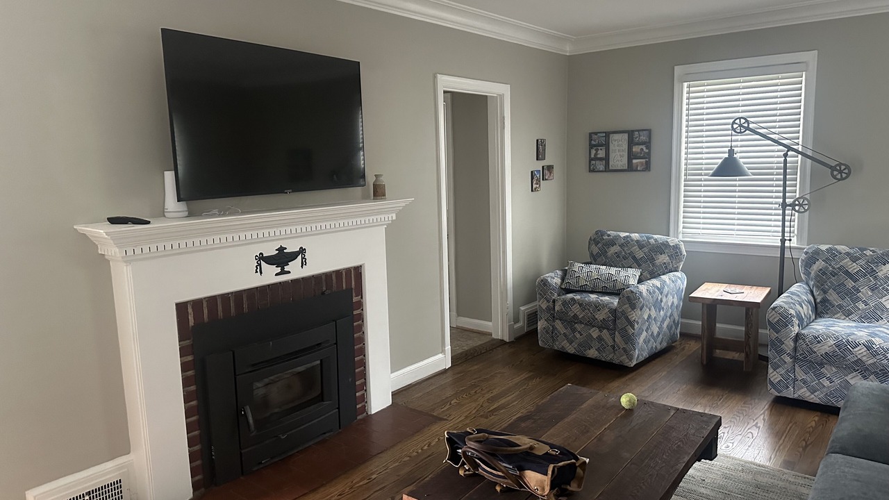 Photo of Livingroom in College Park