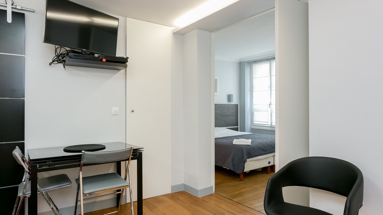 Photo of Bedroom in Quartier de la Place-Vendome