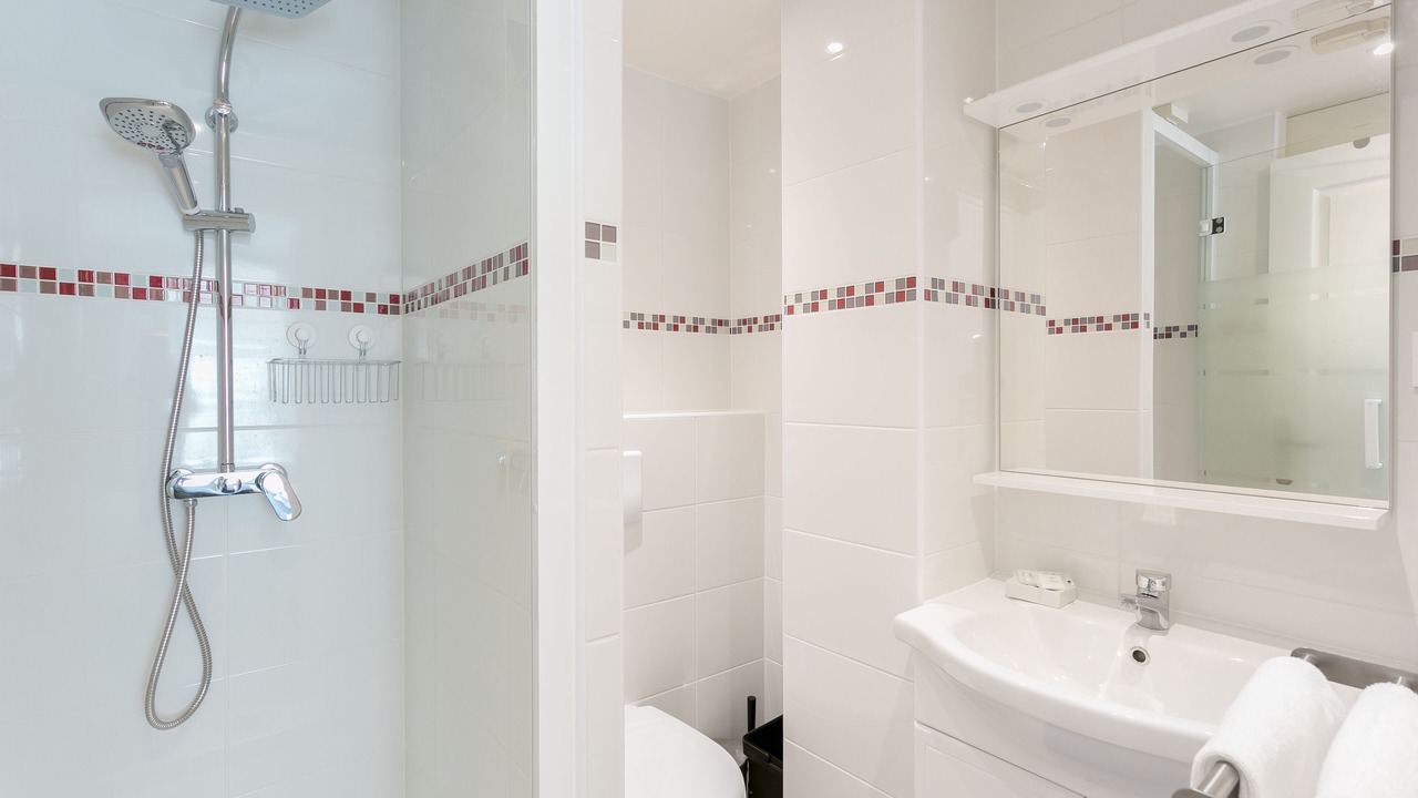 Photo of Bathroom in Quartier de la Place-Vendome