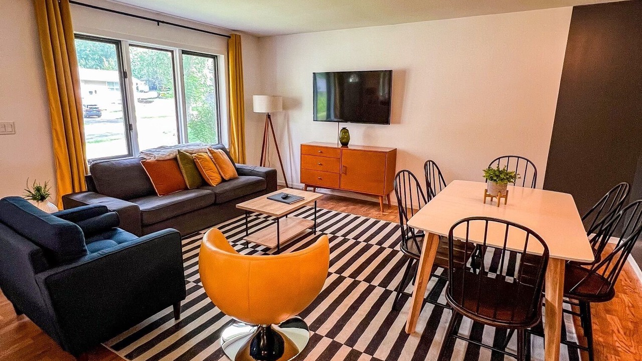 Photo of Livingroom in St. Paul