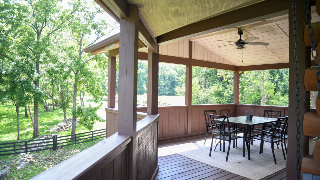 Photo of Outdoor in Round Hill