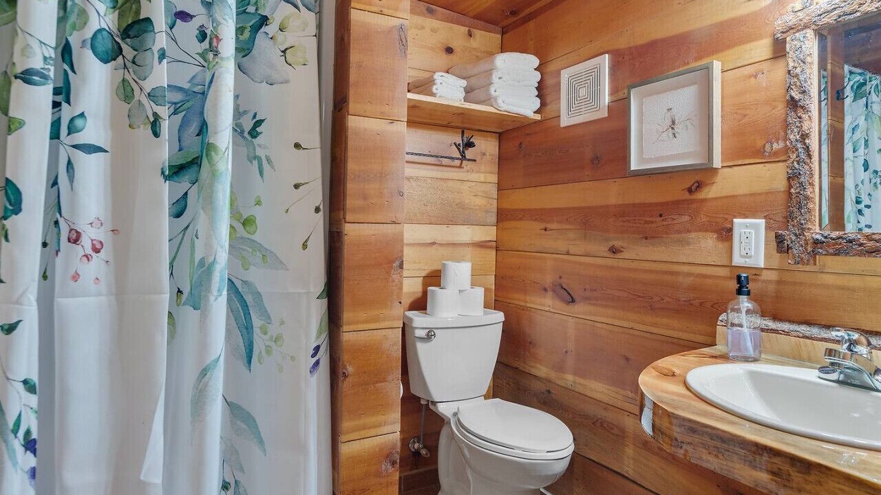Photo of Bathroom in Custer
