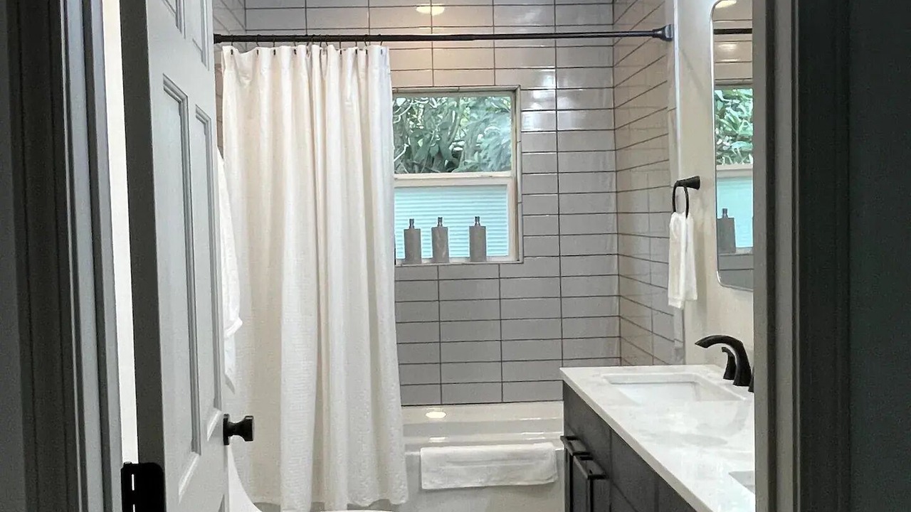 Photo of Bathroom in Mobile