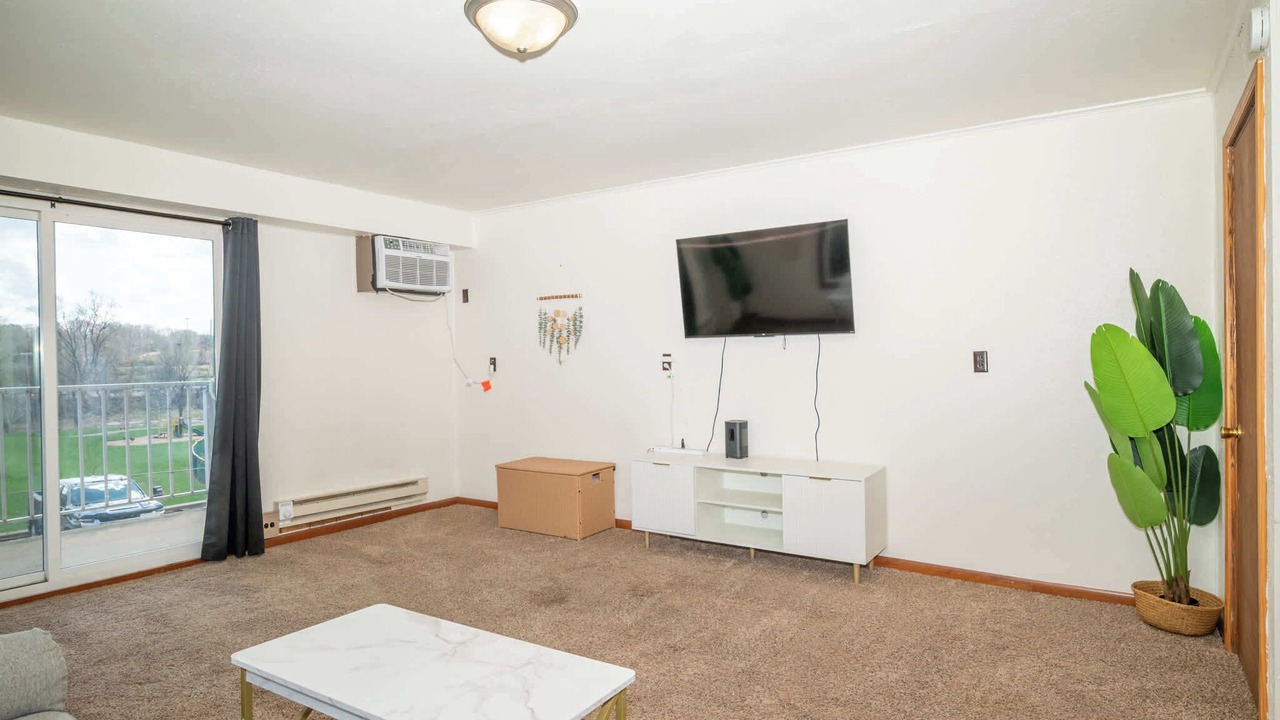 Photo of Livingroom in Baraboo