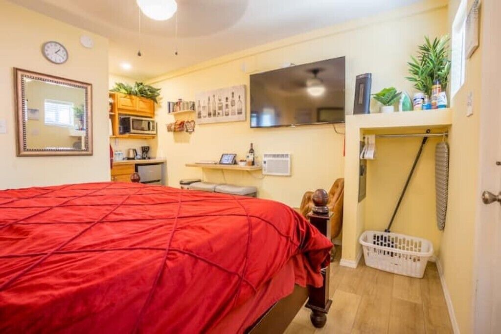 Photo of Bedroom in Thousand Oaks