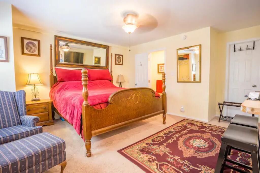 Photo of Bedroom in Thousand Oaks