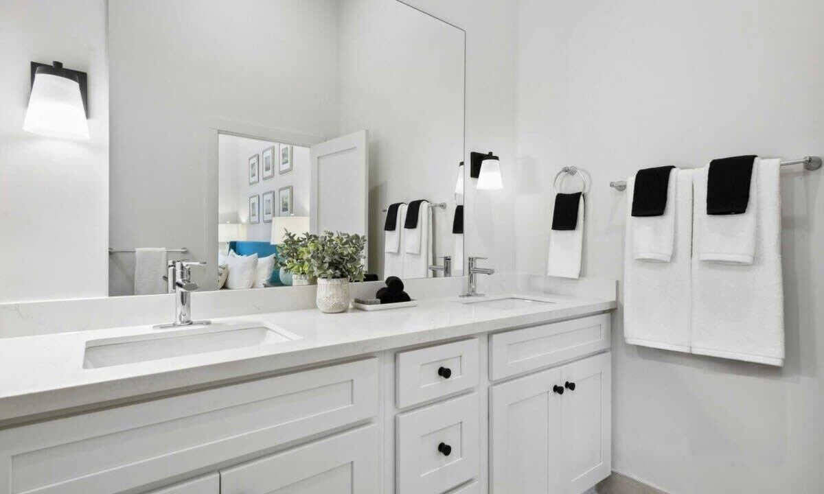 Photo of Bathroom in Bay St Louis