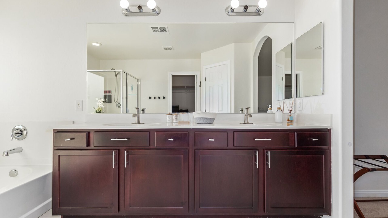 Photo of Bathroom in Rhodes Ranch