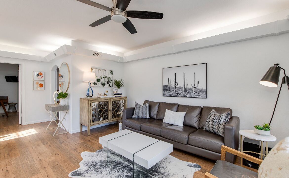 Photo of Livingroom in Central Scottsdale