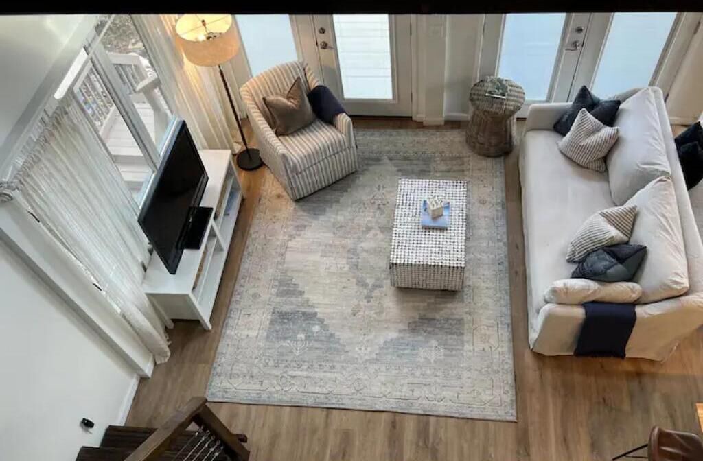 Photo of Livingroom in Lake Shore