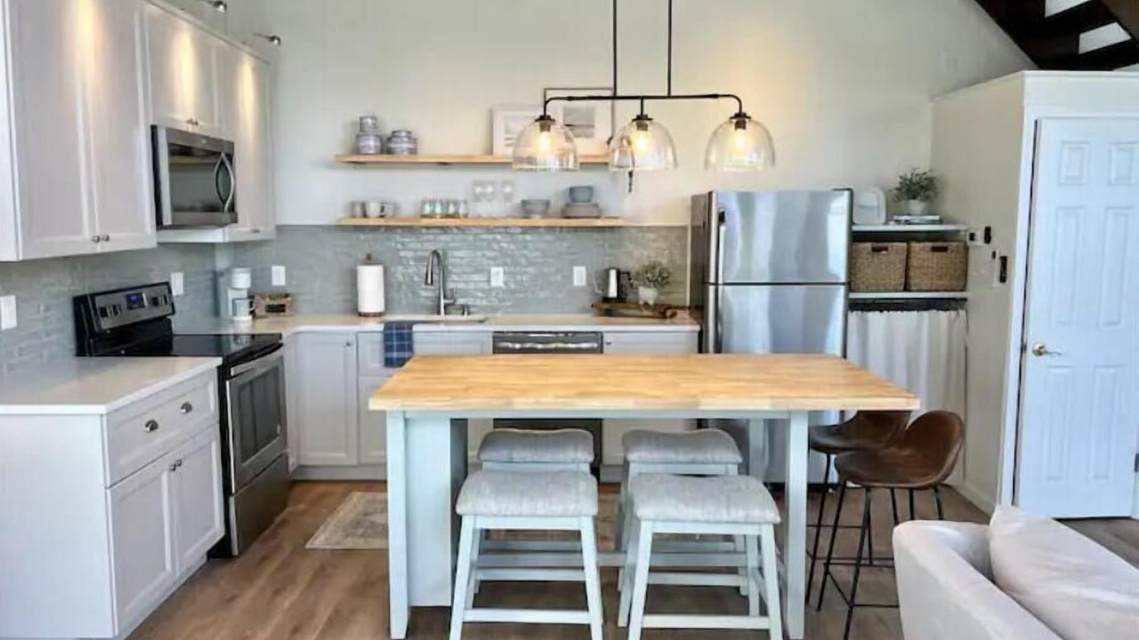 Photo of Kitchen in Lake Shore