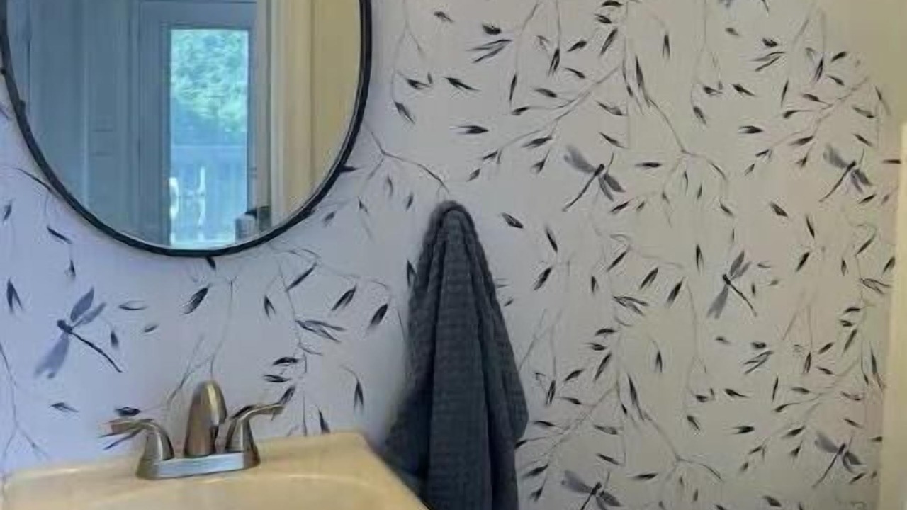 Photo of Bathroom in Lake Shore