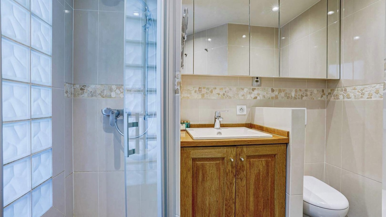 Photo of Bathroom in Notre-Dame-des-Champs
