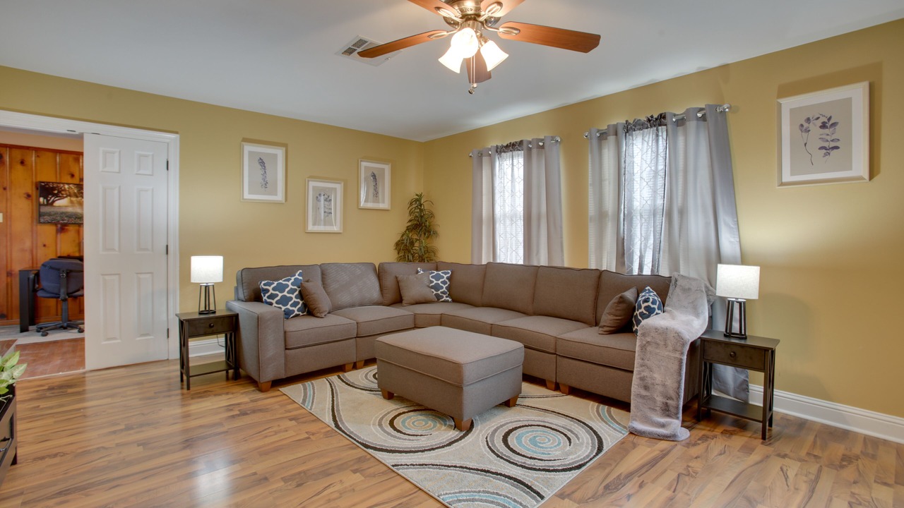 Photo of Livingroom in Donaldsonville