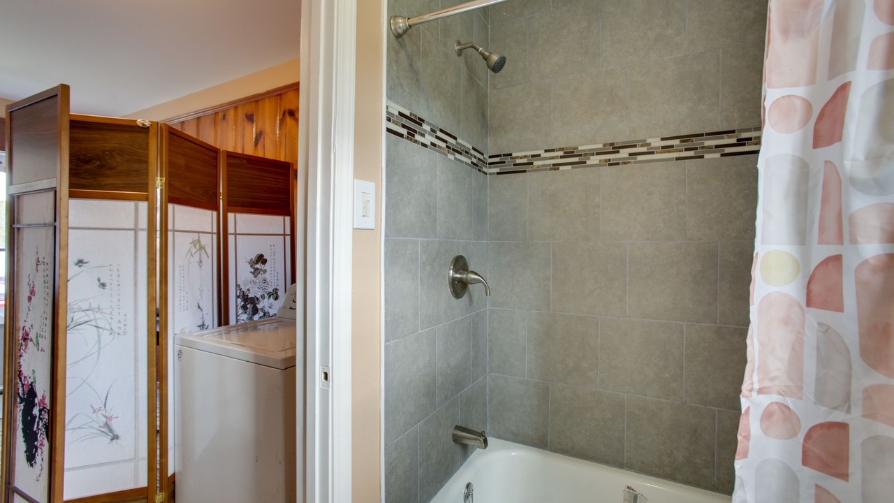 Photo of Bathroom in Donaldsonville