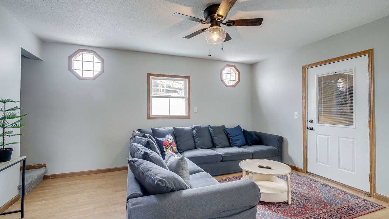Photo of Livingroom in West Seventh