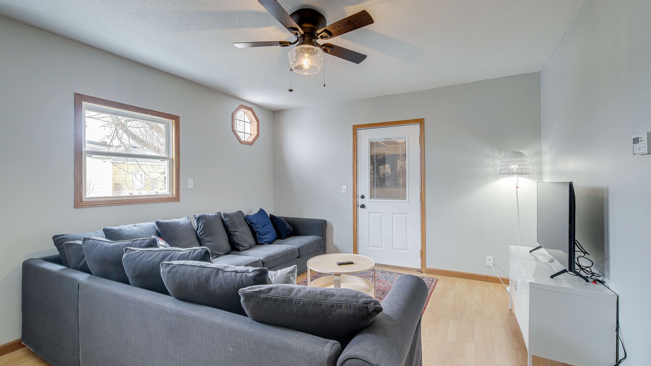 Photo of Livingroom in West Seventh