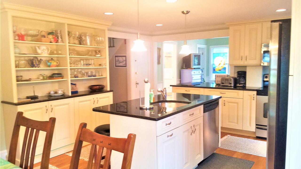 Photo of Kitchen in West Yarmouth