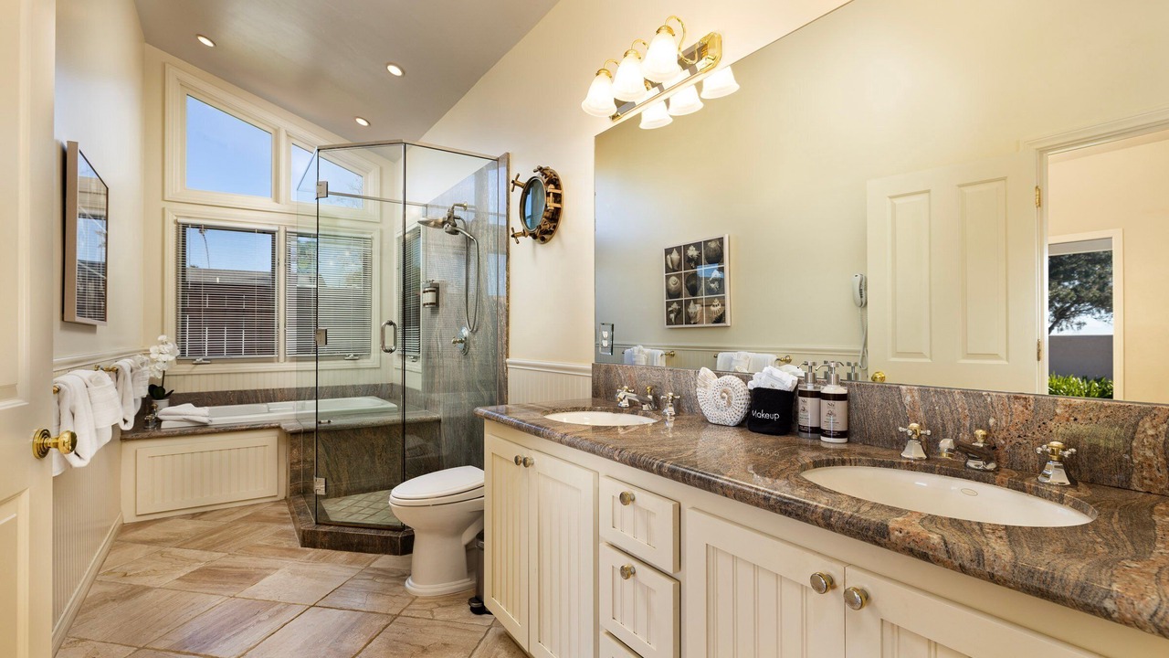 Photo of Bathroom in East Mesa