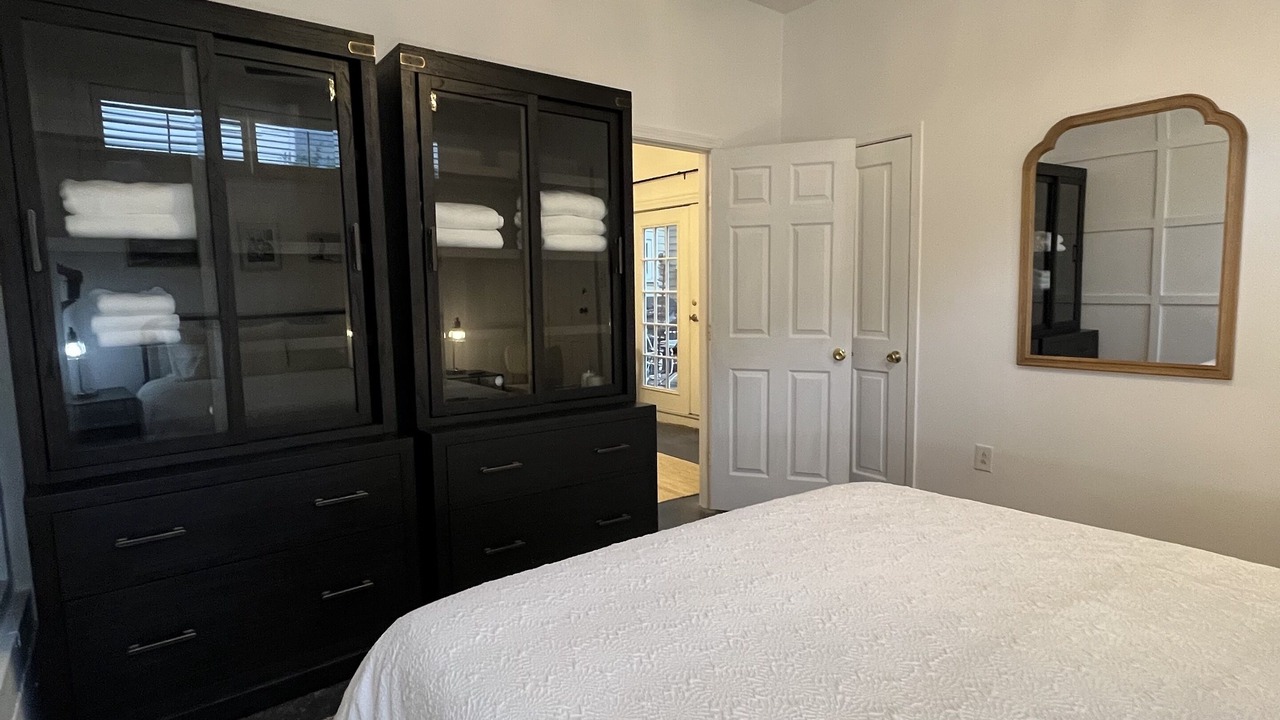 Photo of Bedroom in Irish Channel