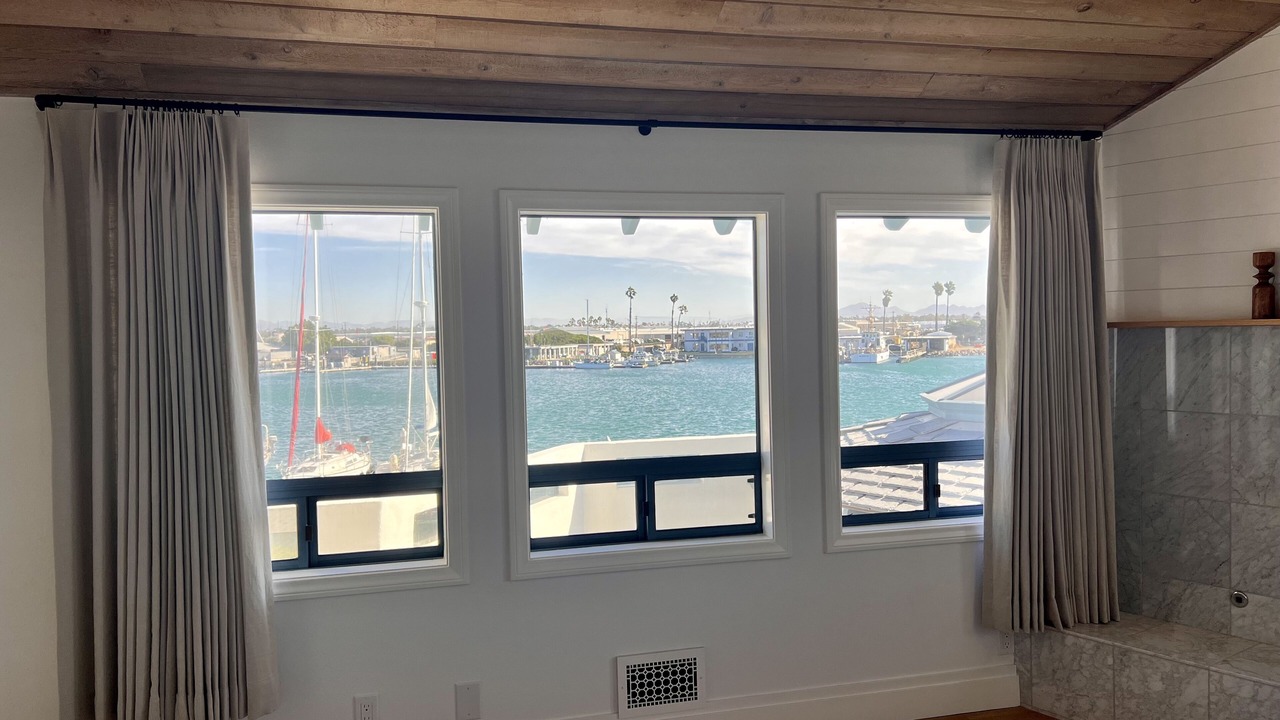 Photo of Bedroom in Hollywood