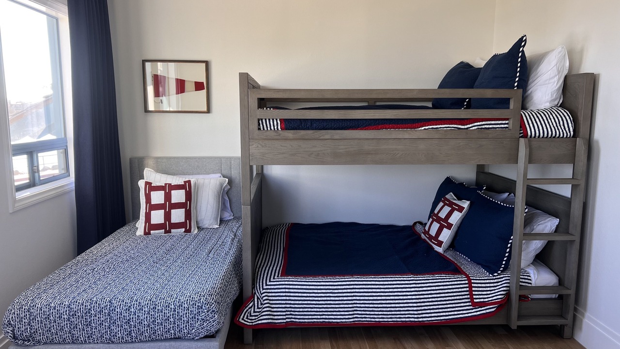 Photo of Bedroom in Hollywood