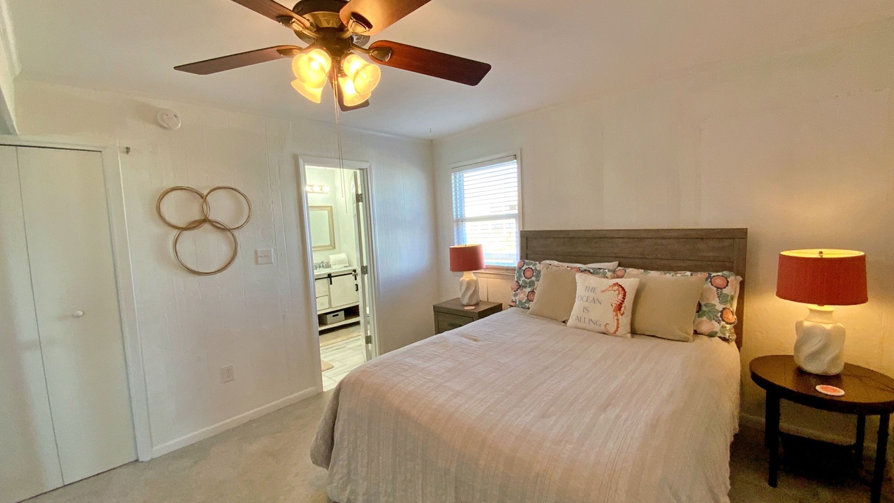 Photo of Bedroom in Surf Side Shores