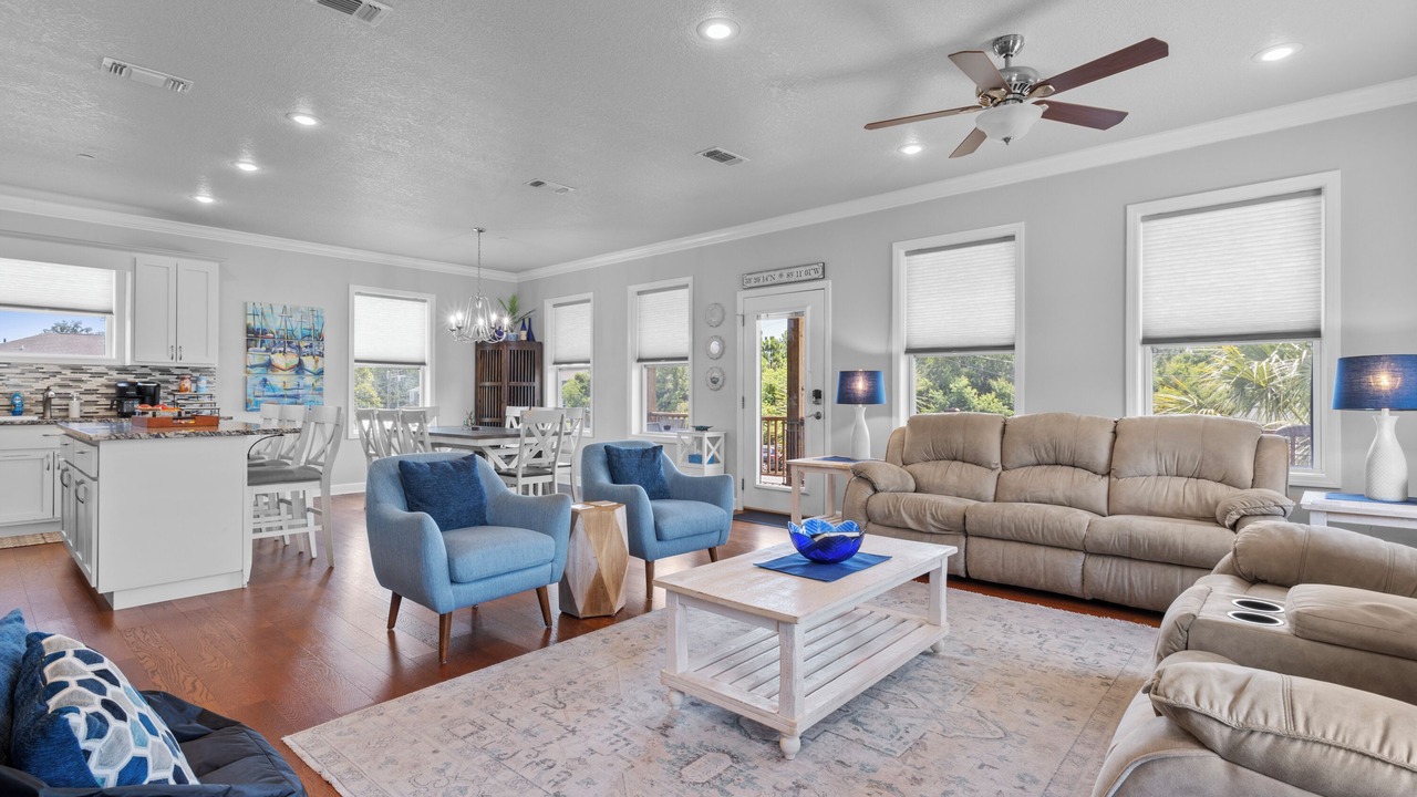 Photo of Livingroom in Long Beach