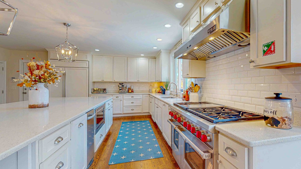 Photo of Kitchen in West Barnstable