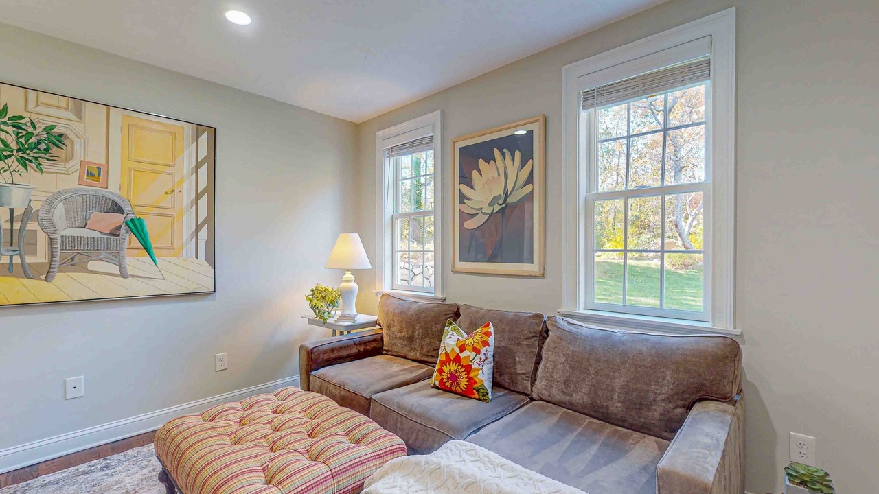 Photo of Livingroom in West Barnstable