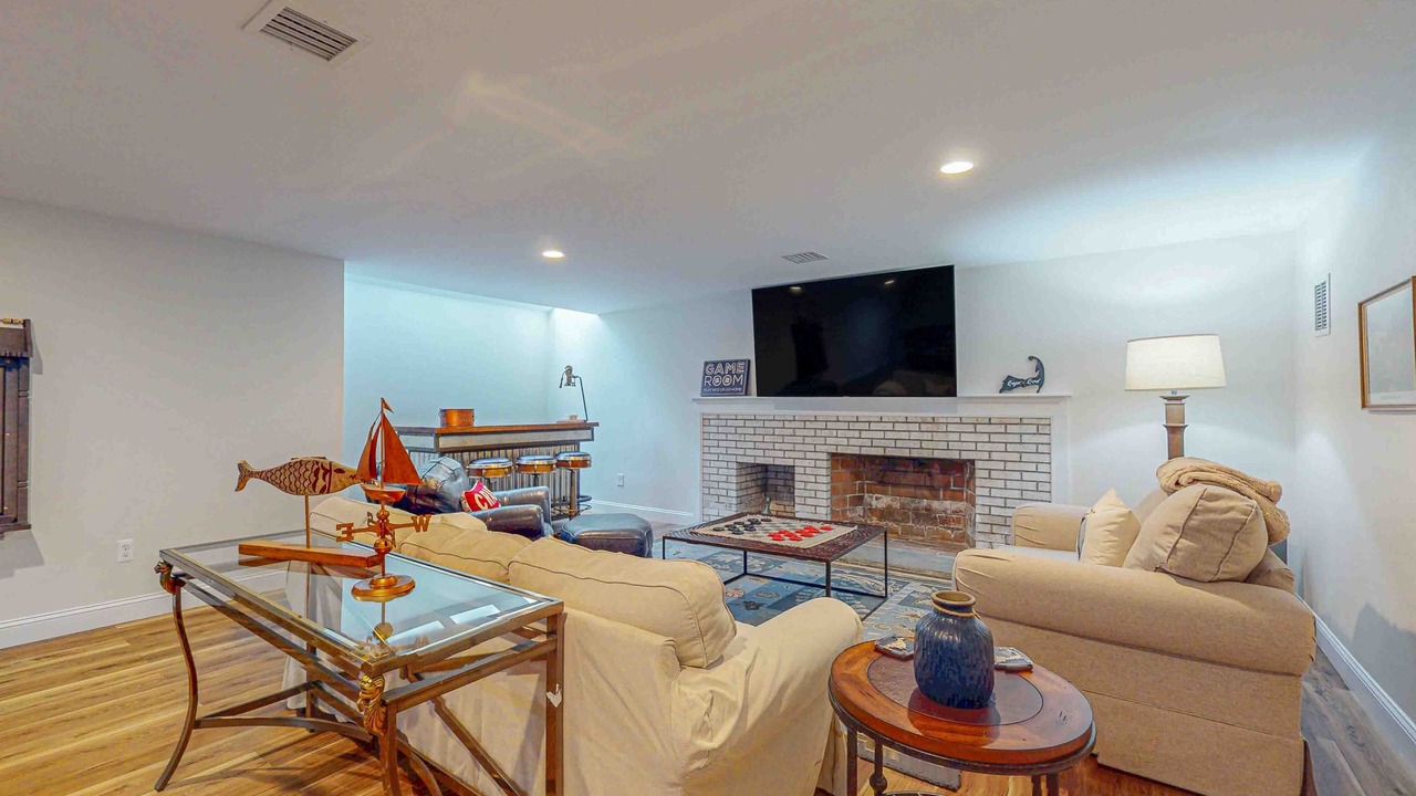 Photo of Livingroom in West Barnstable
