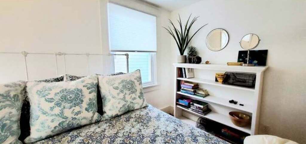 Photo of Bedroom in Jamestown