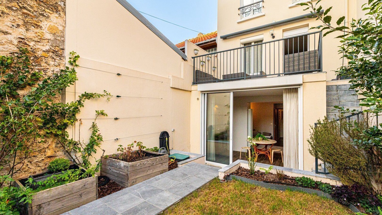 Photo of Patio Balcony in Nogent Village